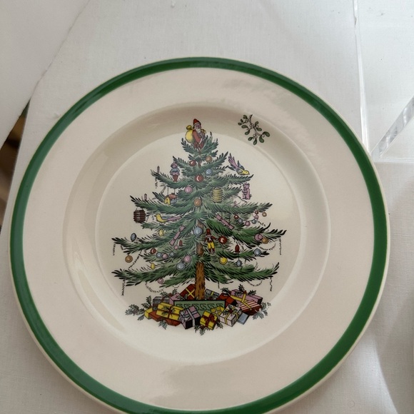 Four Spode 8” Christmas Tree Salad Desert Plates Green and Cream - Picture 3 of 9
